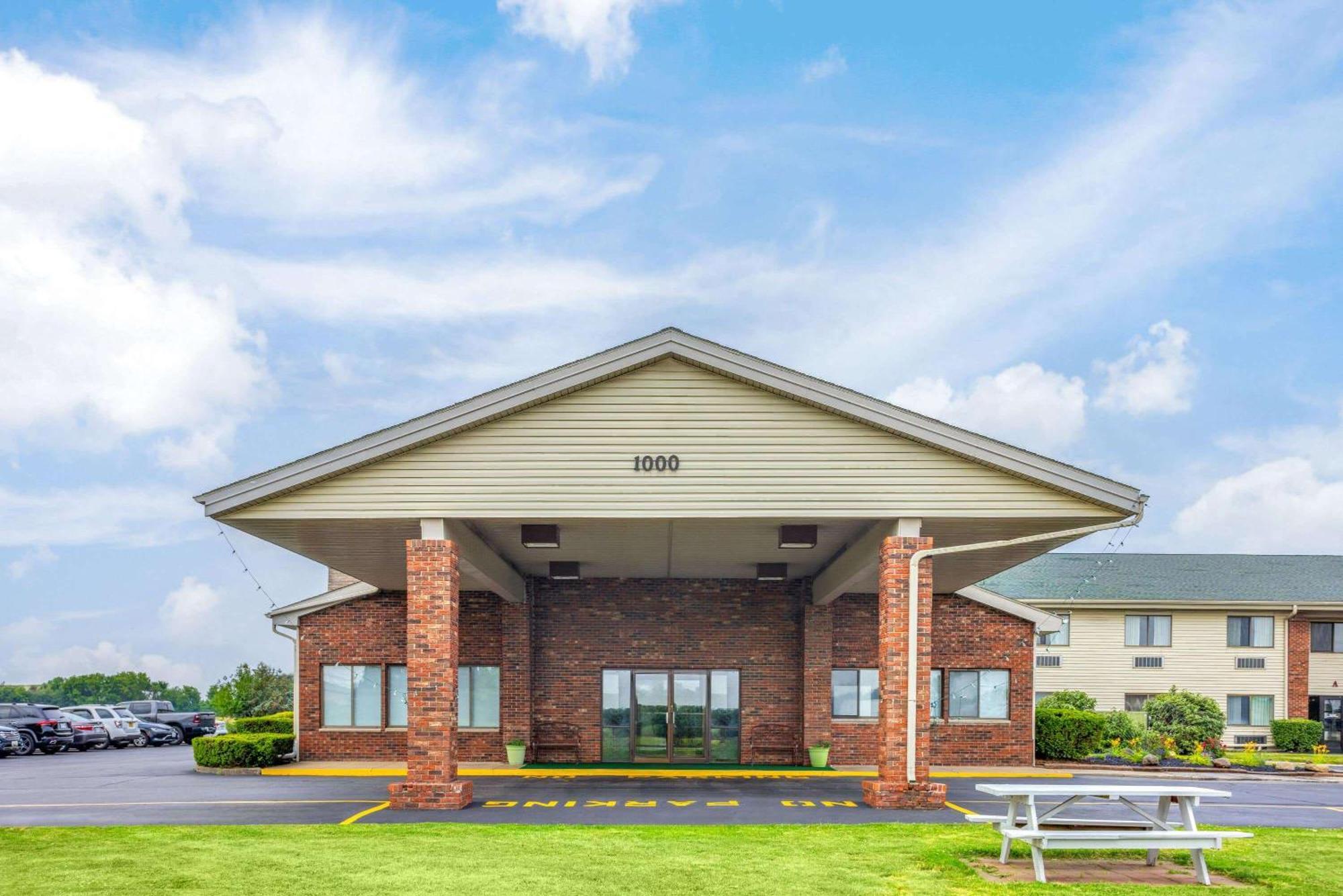 Super 8 By Wyndham Henrietta/Rochester Area Exteriér fotografie